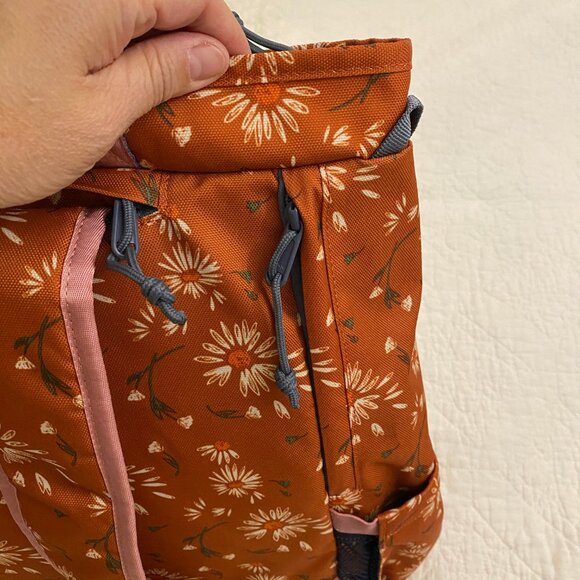 United by Blue 25L Convertible Carryall Backpack & 3L Utility Fanny Pack Bundle - Picture 4 of 12